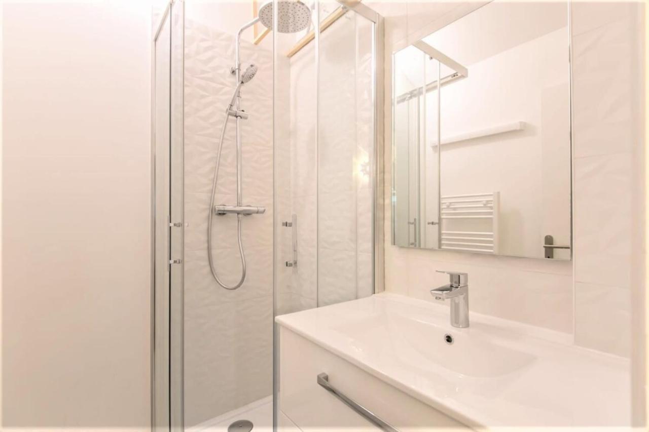 Mickey'S Gateway N4 Pour 6 Votre Refuge Familial Apartment Монтеврен Екстериор снимка